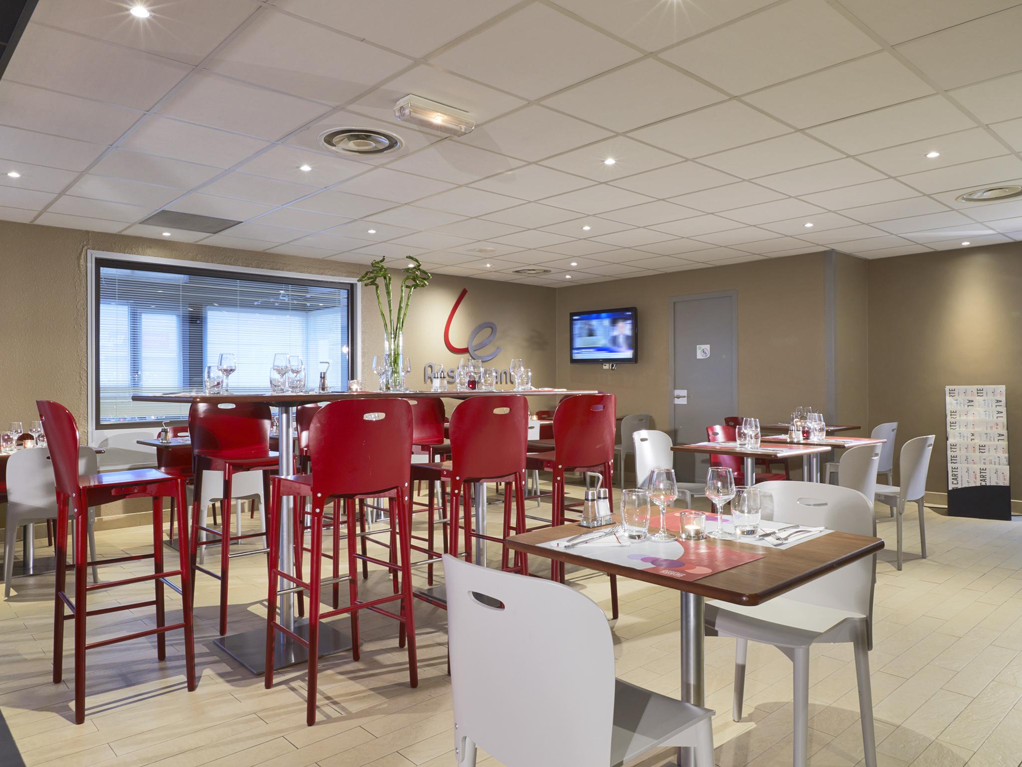 Campanile Montesson - Le Vesinet Hotel Eksteriør billede