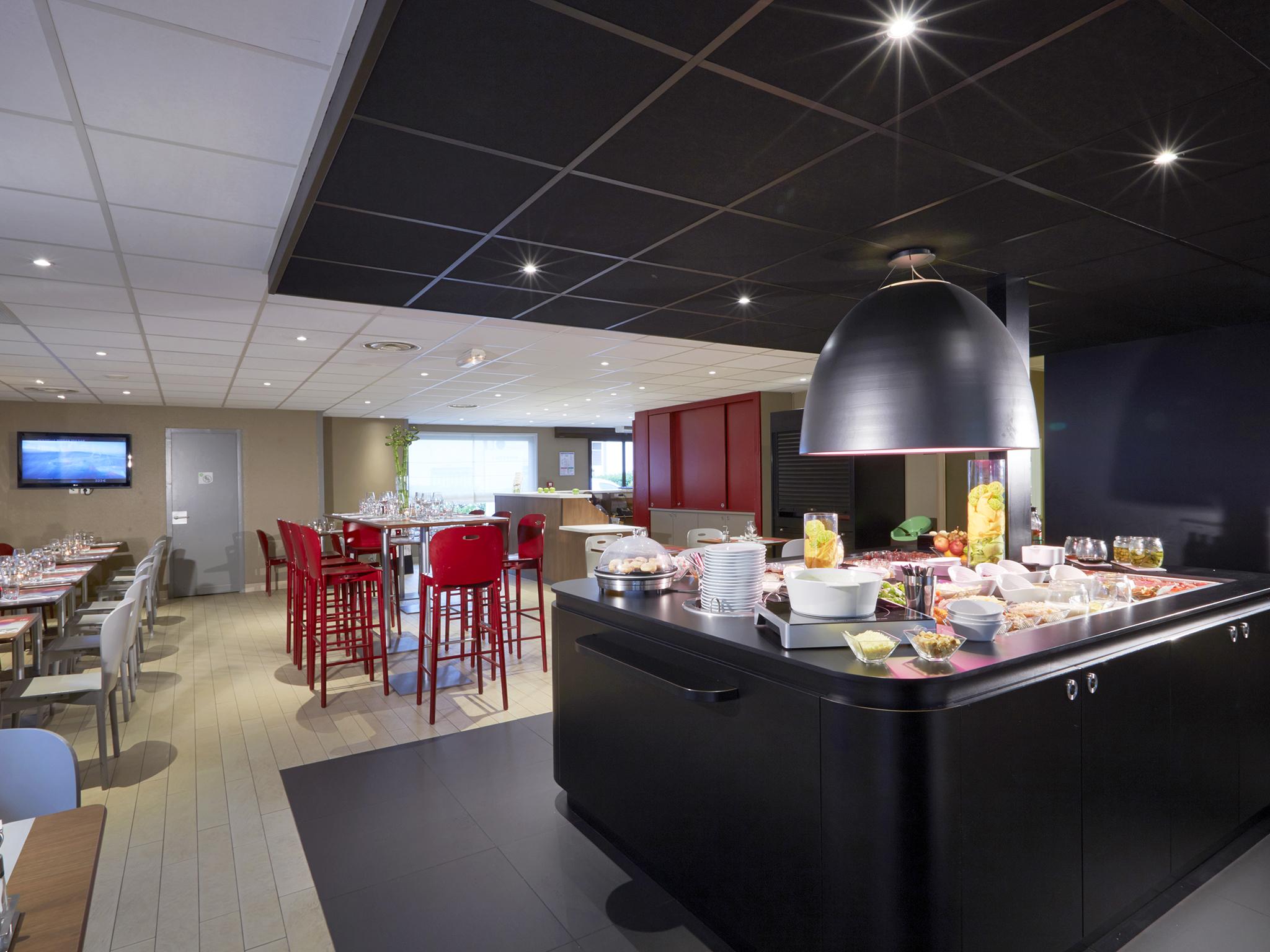 Campanile Montesson - Le Vesinet Hotel Eksteriør billede