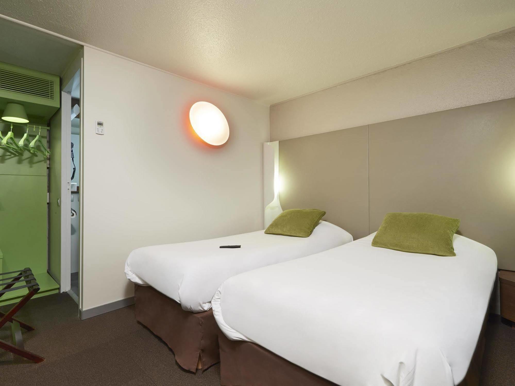 Campanile Montesson - Le Vesinet Hotel Eksteriør billede